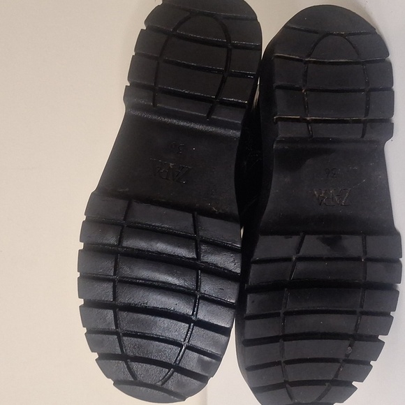 Zara Chunky Lug Sole Rhinestone Heart Buckle Chelsea Boots SZ 6 - Picture 10 of 13